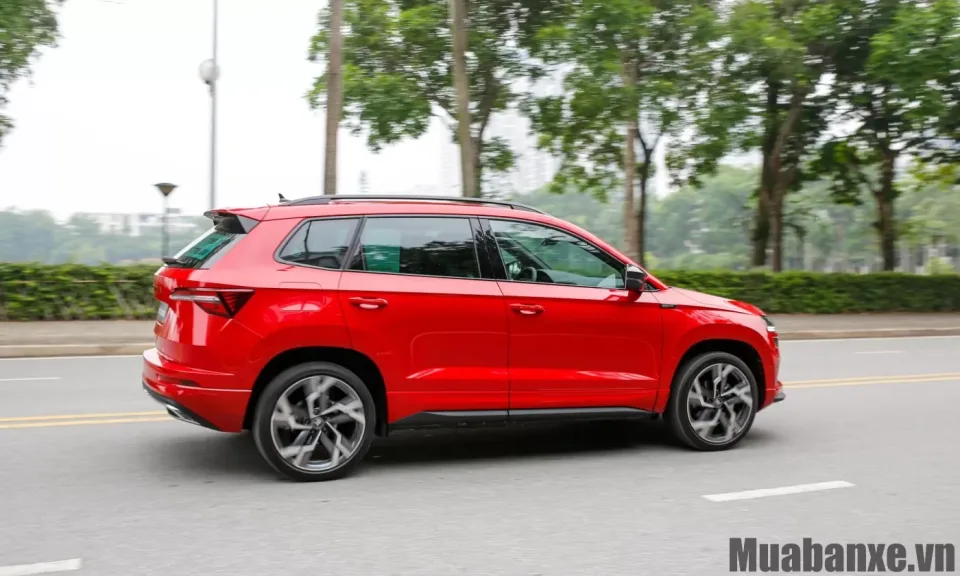 than xe skoda karoq