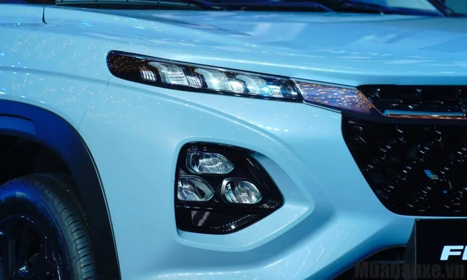 den xe suzuki fronx