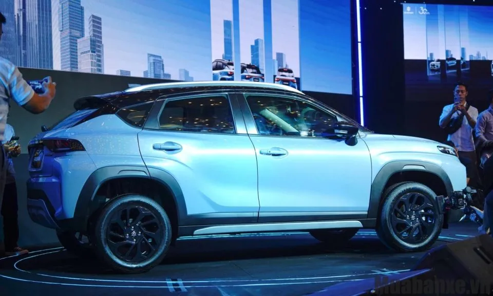 than xe suzuki fronx