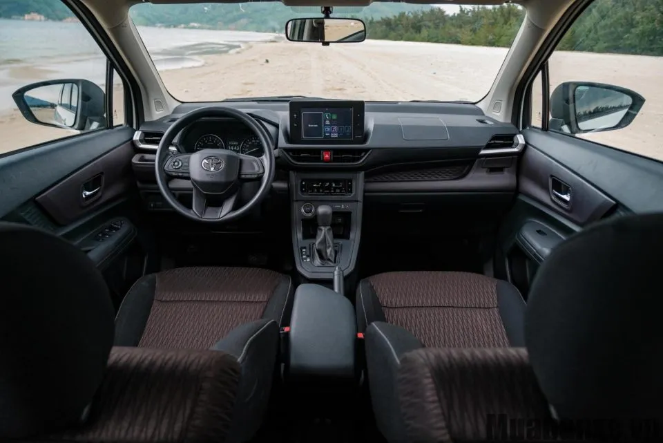 tap lo xe toyota avanza