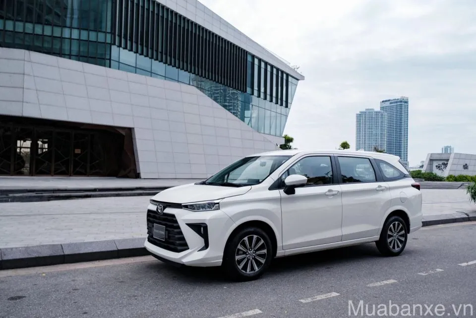 than xe toyota avanza tinbanxe vn