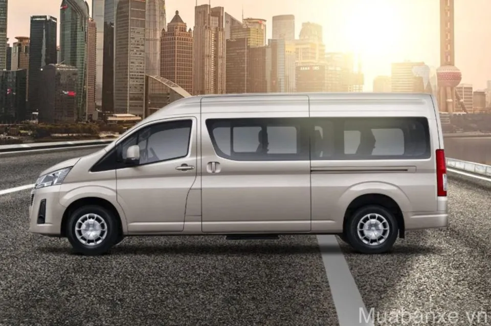 than xe toyota hiace tinbanxe vn