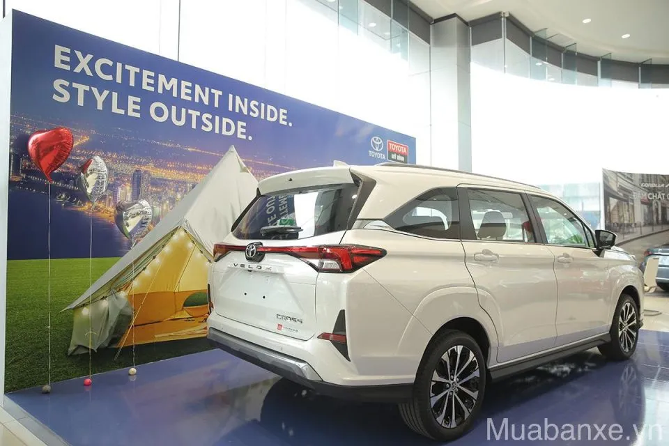 than xe toyota veloz cross tinbanxe vn