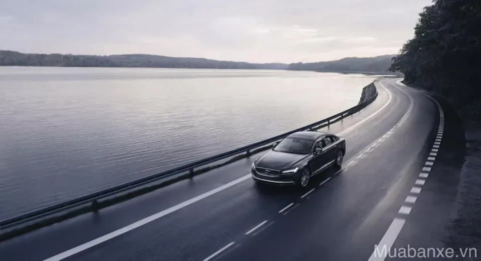 cam giac lai xe volvo s90 tinbanxe vn