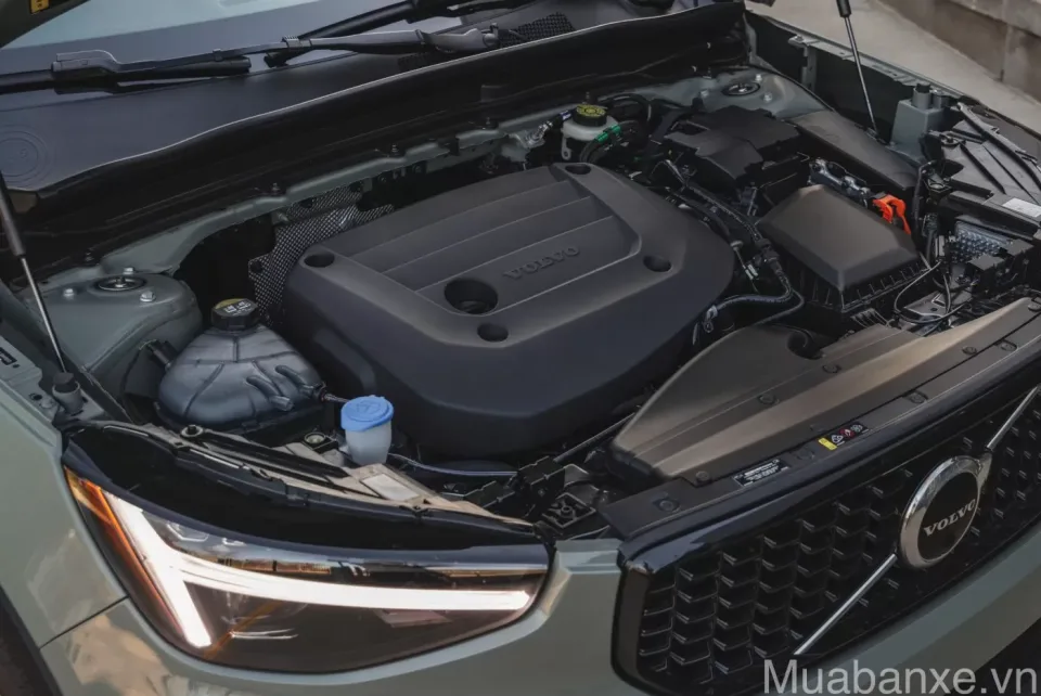 dong co cua xe volvo xc40 tinbanxe vn
