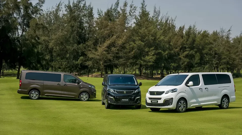gia-xe-peugeot-traveller-tinbanxe-2-tinbanxe.png