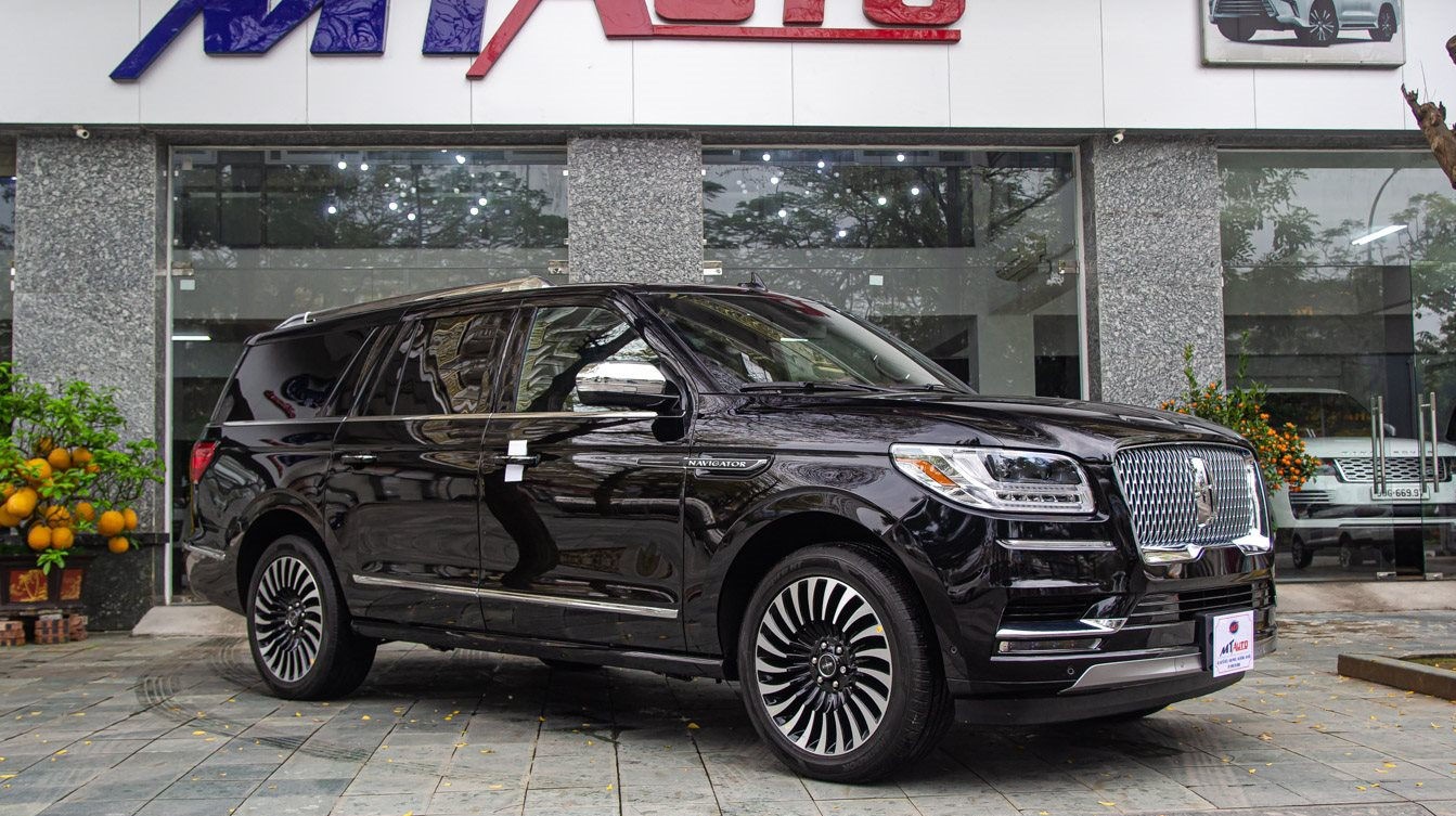 Chi tiết chiếc  Lincoln Navigator L Black Label mẫu SUV cỡ lớn ăn khách