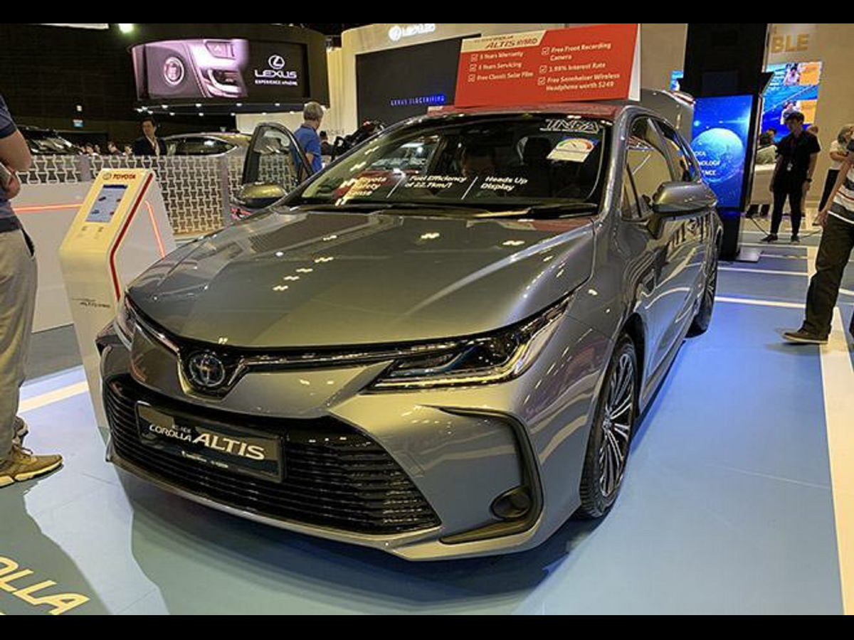 Toyota Corolla Altis 2022 hiện tại Việt Nam giá dự kiến từ 750 triệu đồng, cạnh tranh với Honda Civic và Mazda3