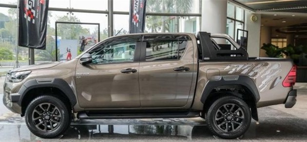 toyota hilux rogue tinbanxe 7