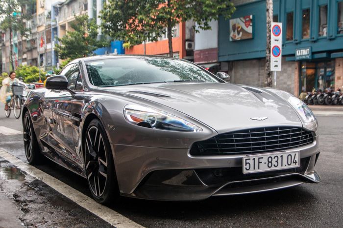 aston martin vanquish tinbanxe 2