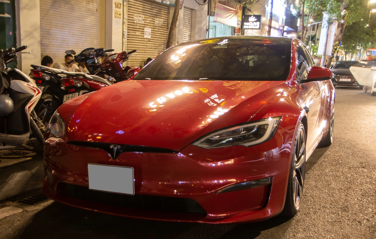 tesla model s plaid tai viet nam tinbanxe 1