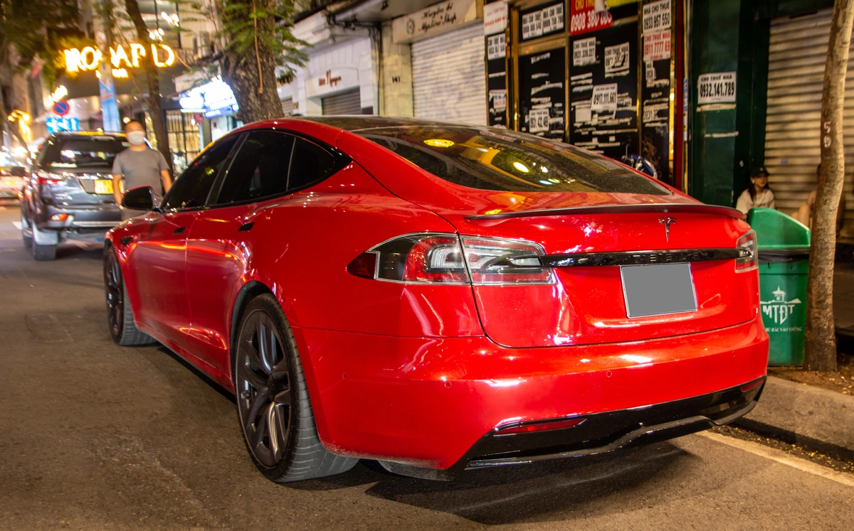 tesla model s plaid tai viet nam tinbanxe 2