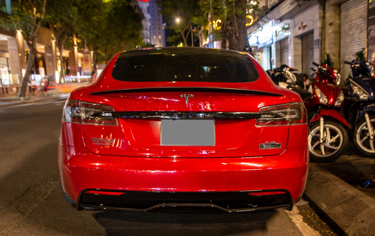 tesla model s plaid tai viet nam tinbanxe 4