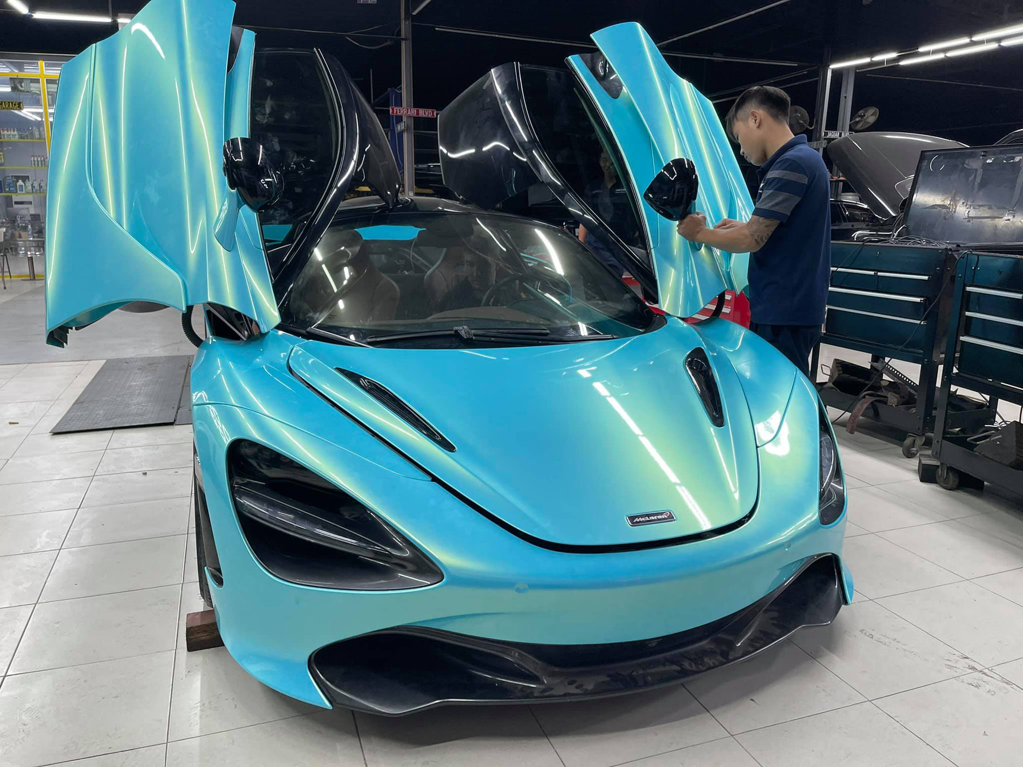 McLaren 720S ‘độc nhất’ Việt Nam lên dàn ‘ đồ chơi’ khủng:   Mạnh mẽ hơn, phụt được lửa.