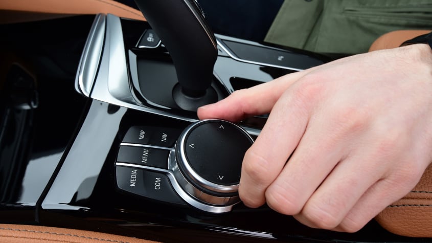 BMW iDrive 8 sẽ ra mắt thế giới vào ngày 15 tháng 3