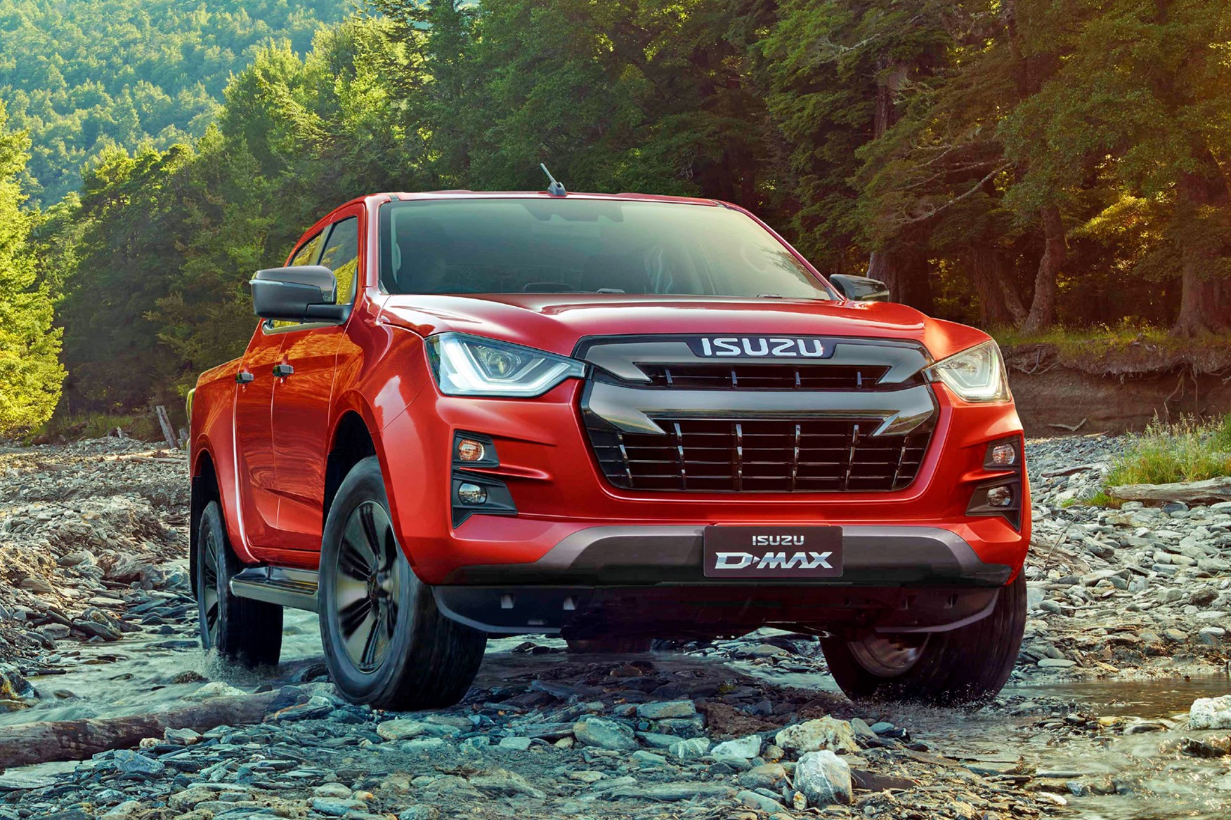 Isuzu D-Max 2021 mới - Đầy đủ thông tin chi tiết chính thức và giá tại Việt Nam