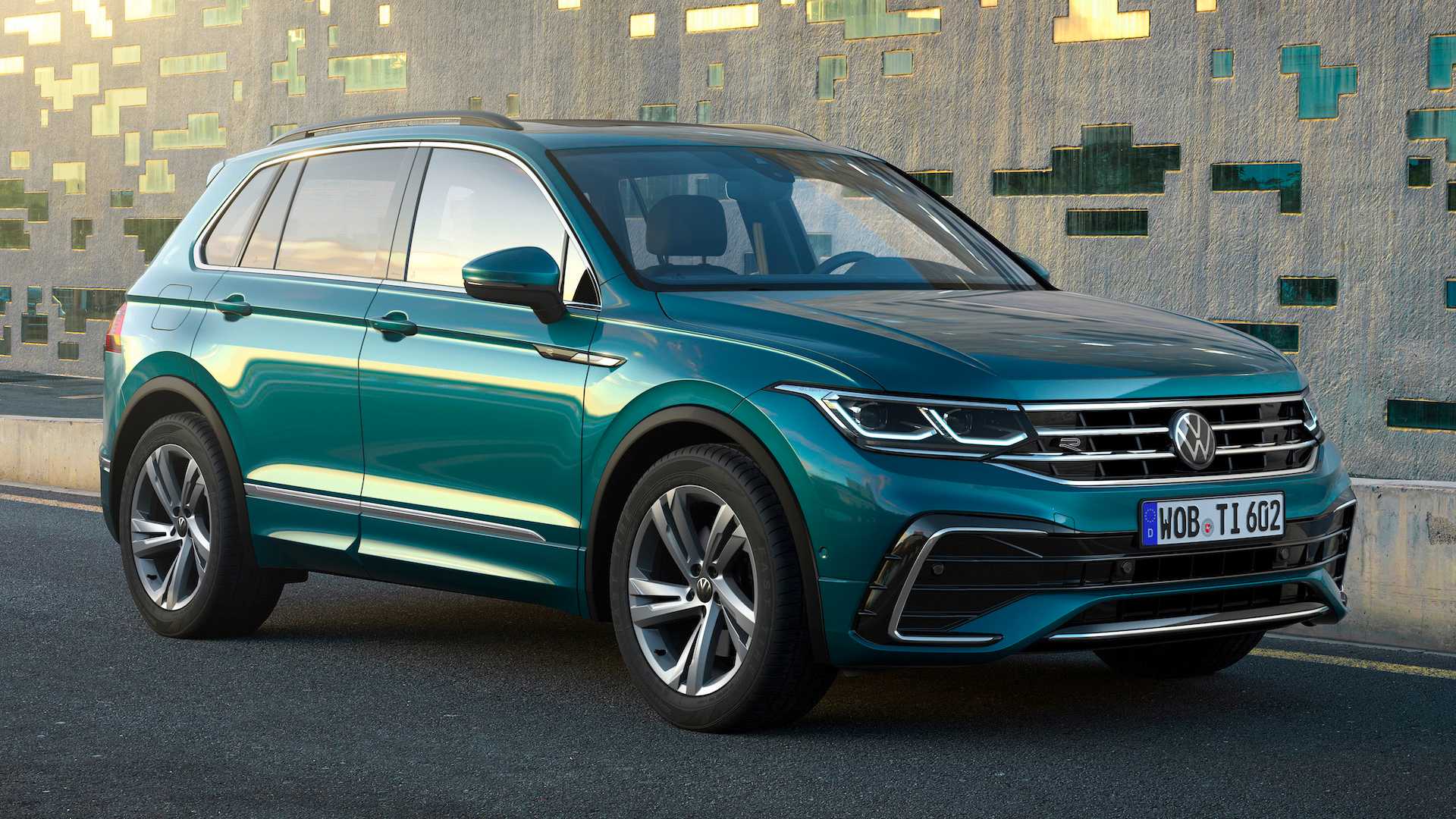 Volkswagen Tiguan ra mắt thế hệ mới cạnh tranh Mercedes-Benz GLC