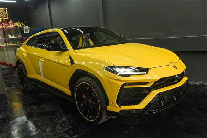 Cận cảnh siêu xe Lamborghini Urus phiên bản đặc biệt tại Việt Nam