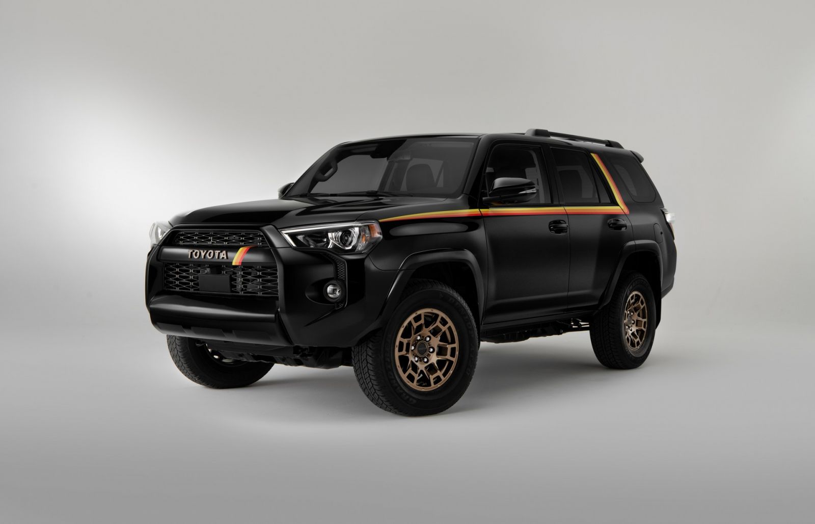 Toyota ra mắt phiên bản kỷ niệm 40 năm 4Runner 40th Anniversary Edition