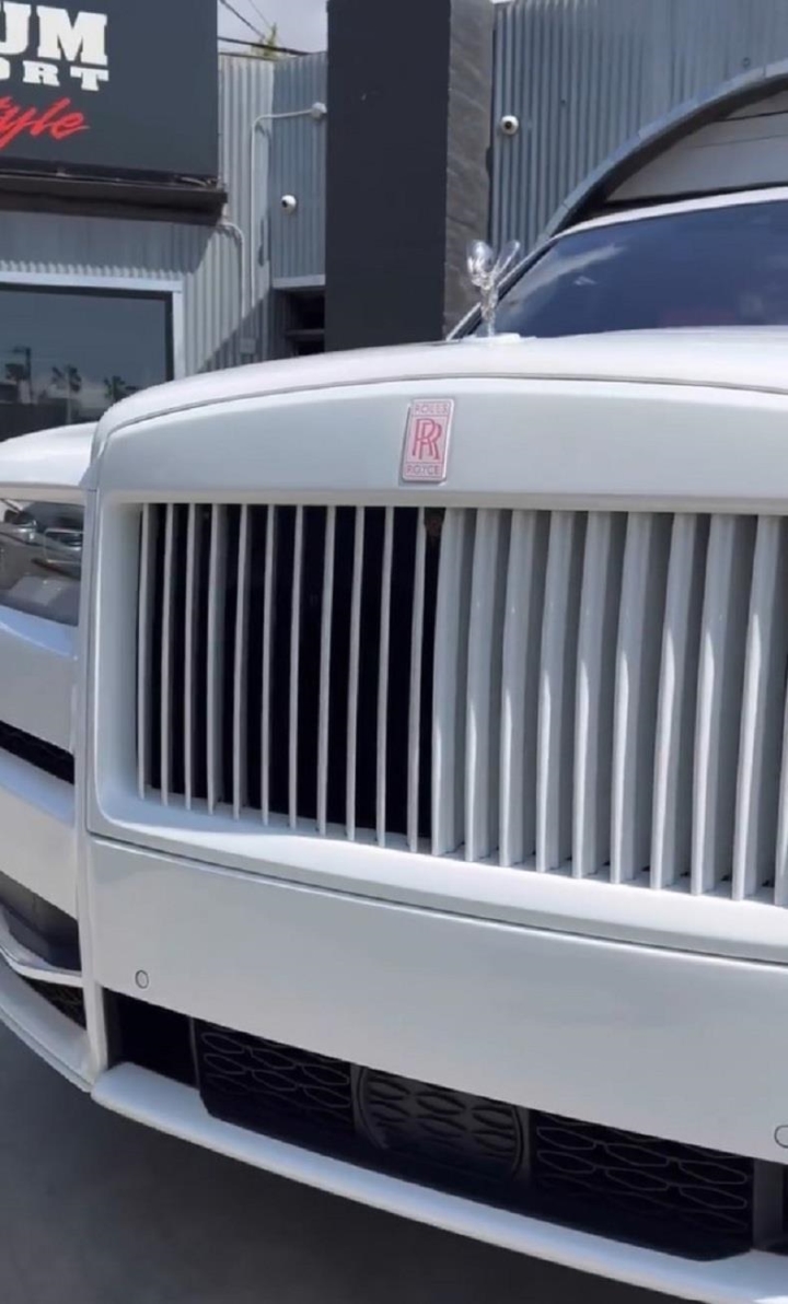 rolls royce cullinan do noi that mau hong tinbbanxe 4