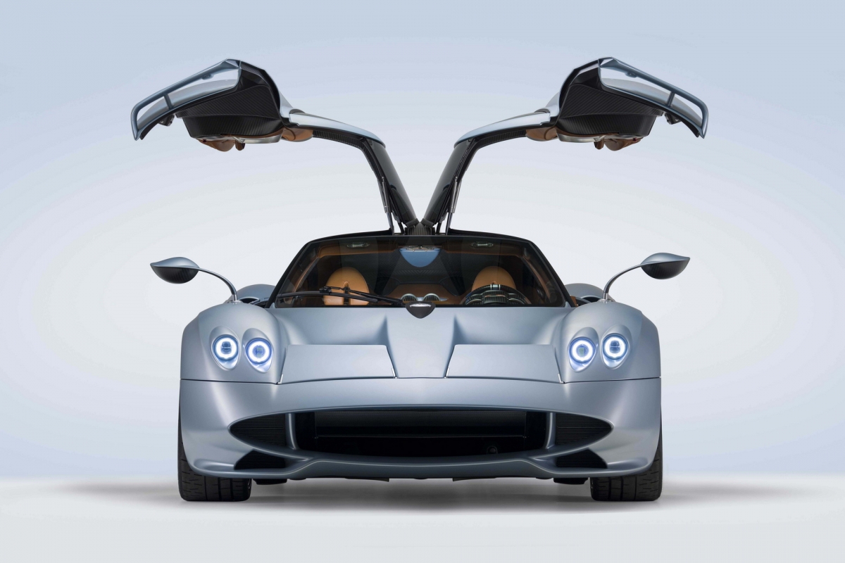 Ngắm nhìn chiếc siêu xe triệu đô Pagani Huayra Codalunga