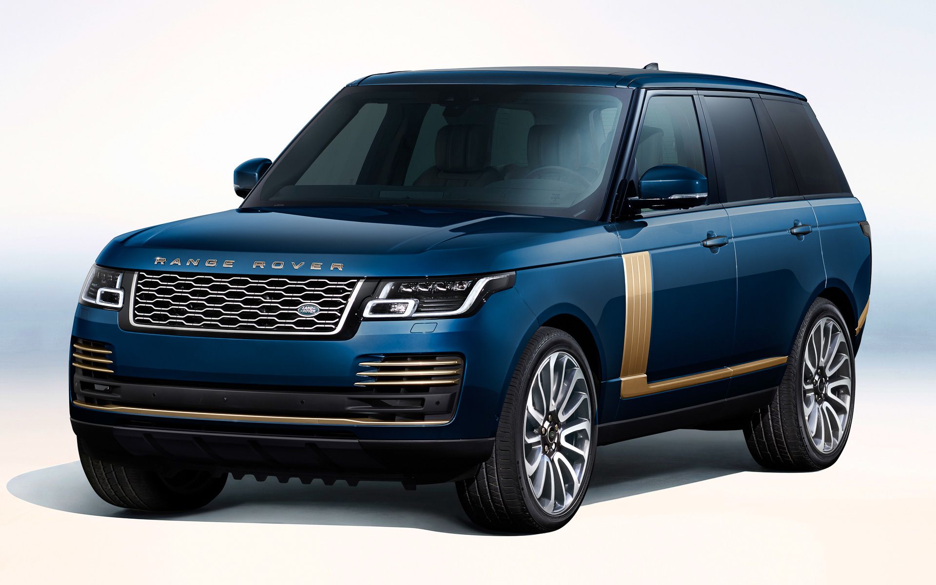 Range Rover ra mắt phiên bản đặc biệt có giá quy đổi từ 4,6 tỷ đồng