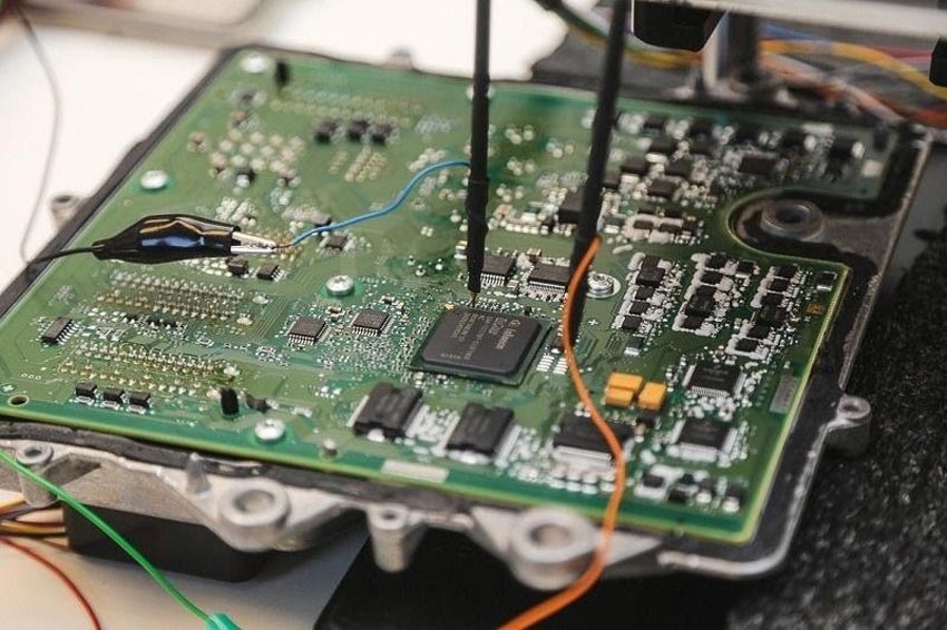 Hệ thống điều khiển điện tử ECU