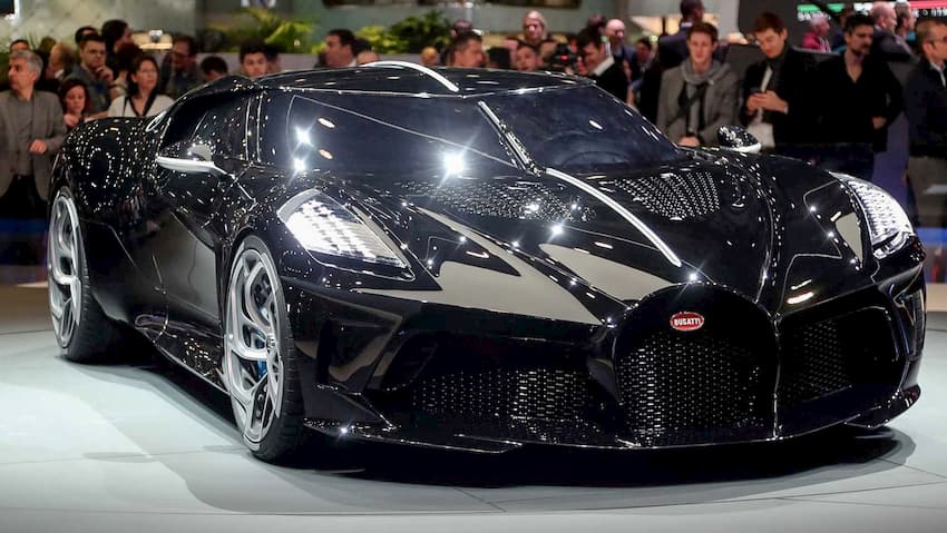 bugatti la voiture noire 3