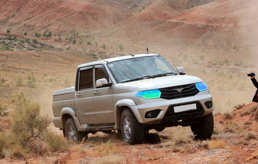 uaz pickup 3