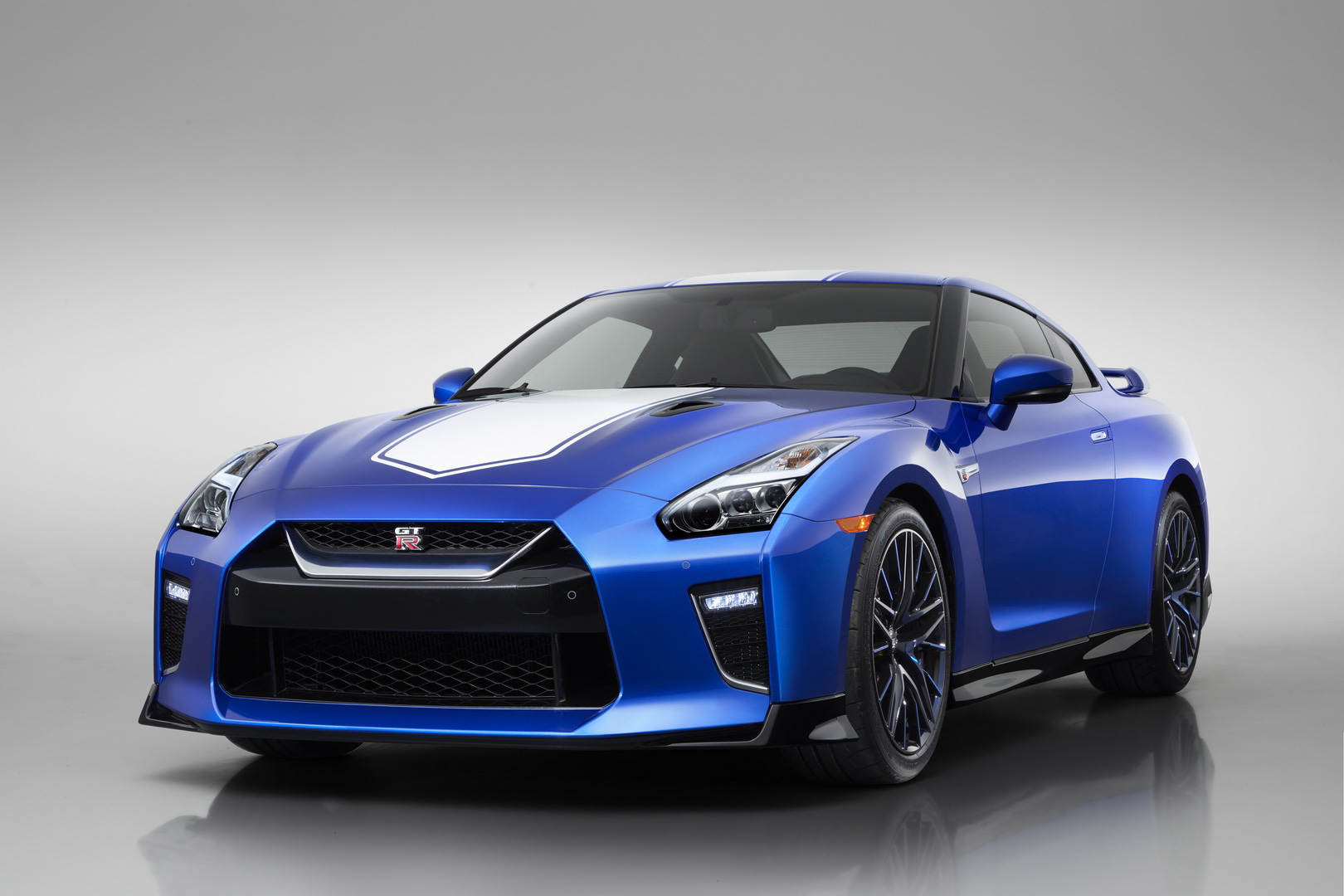 Lộ diện hình ảnh Nissan GT-R phiên bản mới - Nâng cấp hàng loạt từ trong ra ngoài