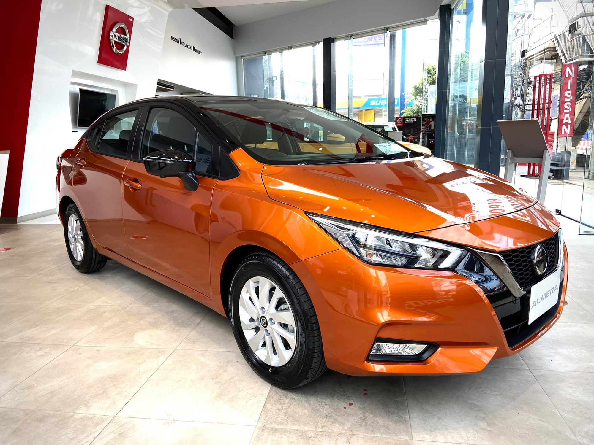 Nissan Almera 2021 có 4 phiên bản - Dự kiến giao xe tháng 6 tại Việt Nam, giá bản ‘full’ thấp hơn Vios và City.