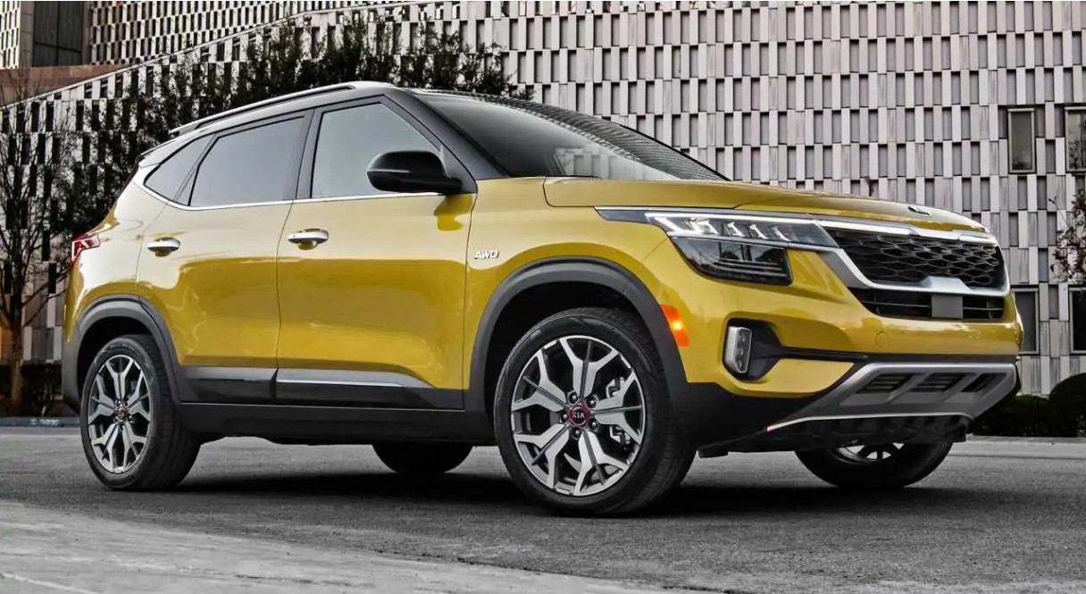 Kia Seltos 2022 được bổ sung Nightfall Edition - có giá từ 642 triệu đồng.