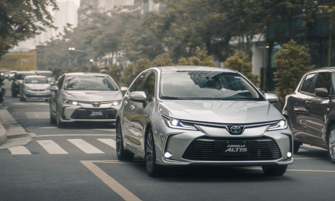 Toyota Corolla Altis chuẩn bị xuất hiện mẫu mới tại Việt Nam, ưu đãi hơn 80 triệu - Đối thủ Elantra, Civic phải dè chừng