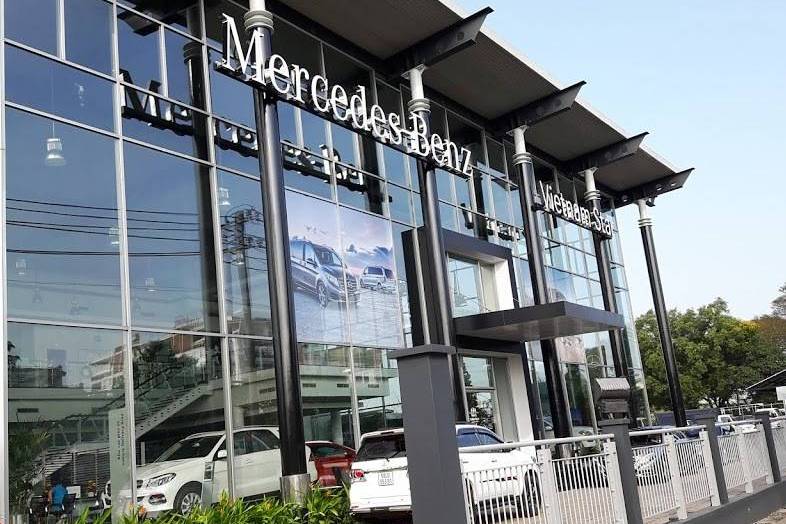 mercedes truong chinh 1