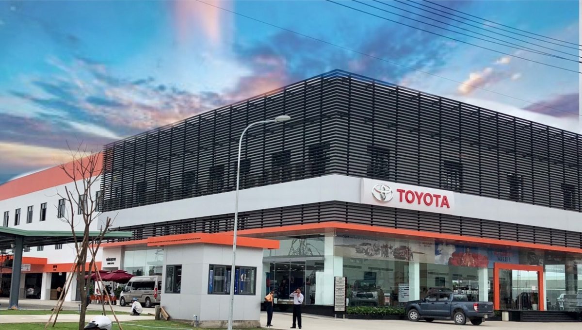 toyota kom tum 1