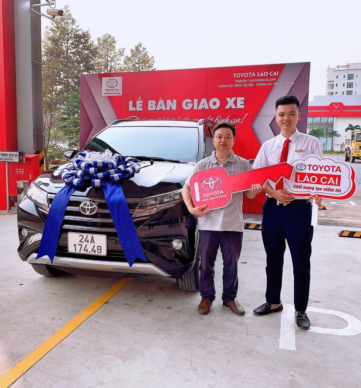 toyota lao cai 10