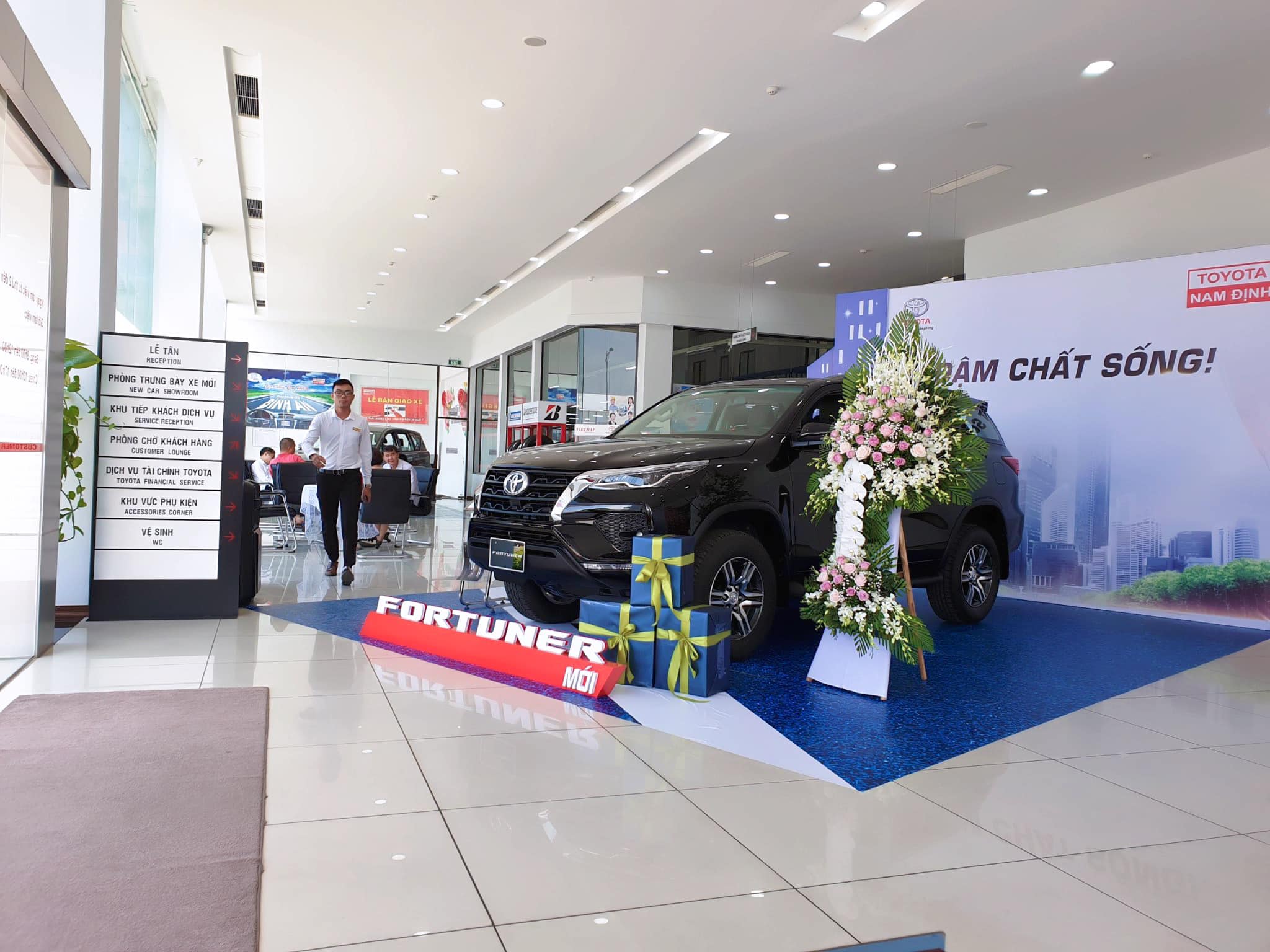 toyota nam dinh 12