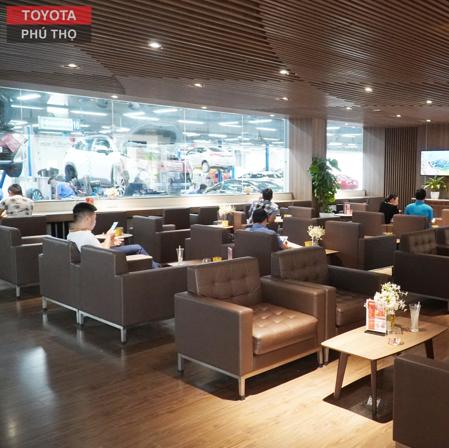 toyota phu tho 25