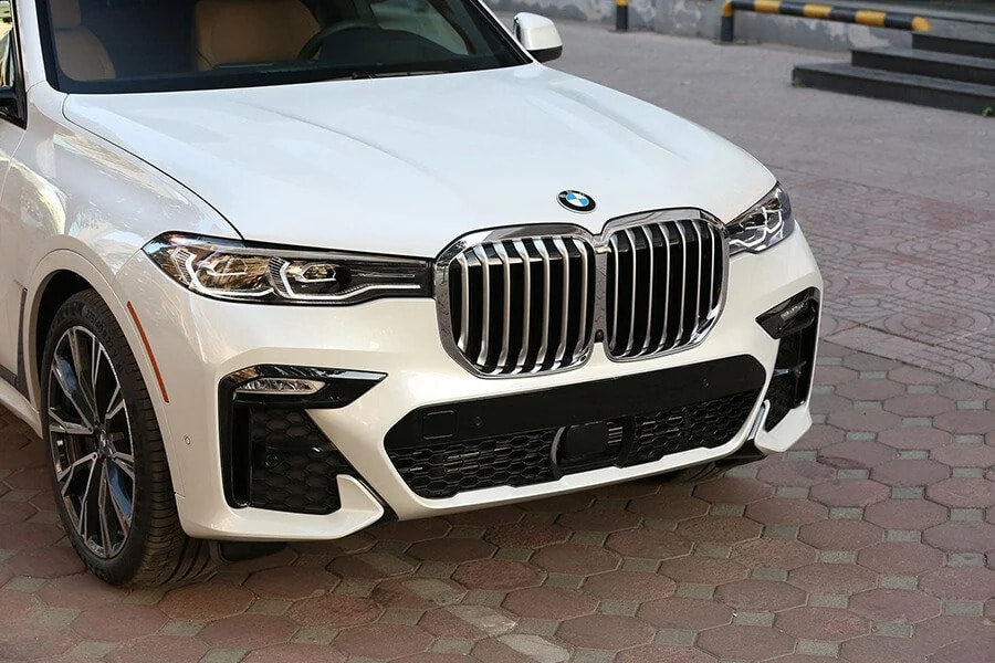 Đầu xe BMW X7