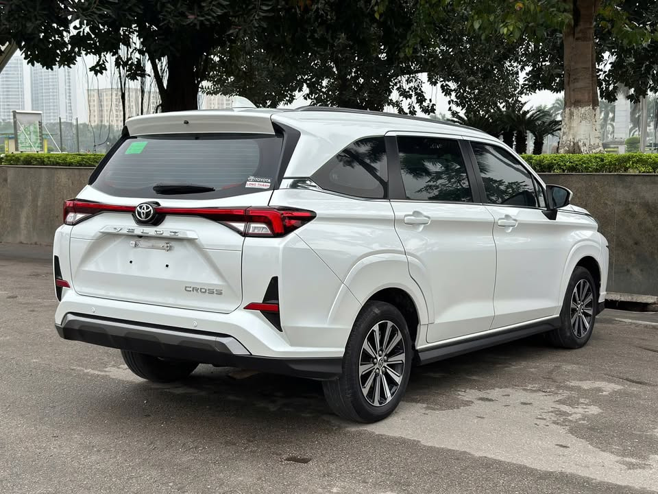 đuôi xe 