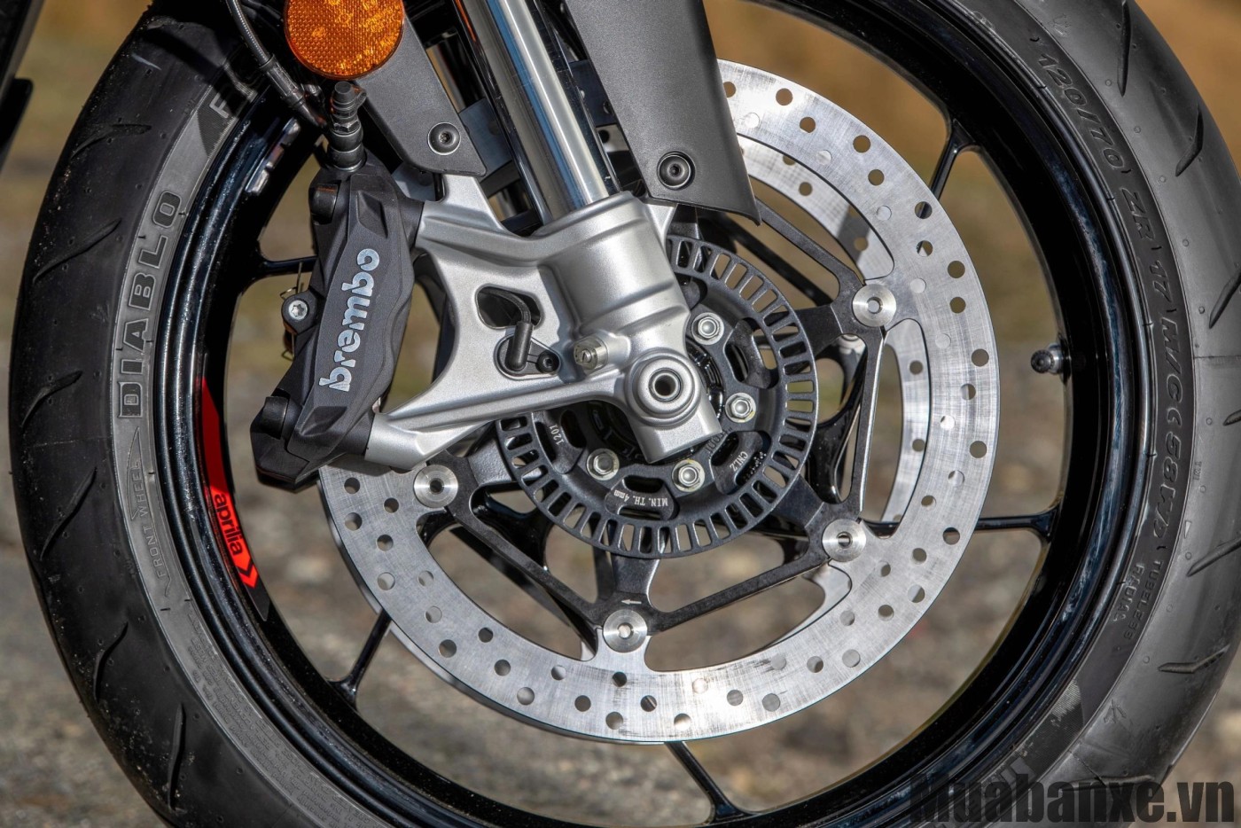 phanh xe aprilia tuono 660