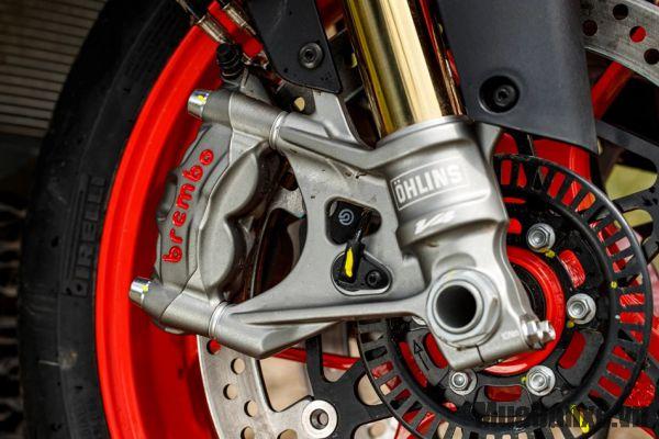 phanh xe aprilia tuono v4