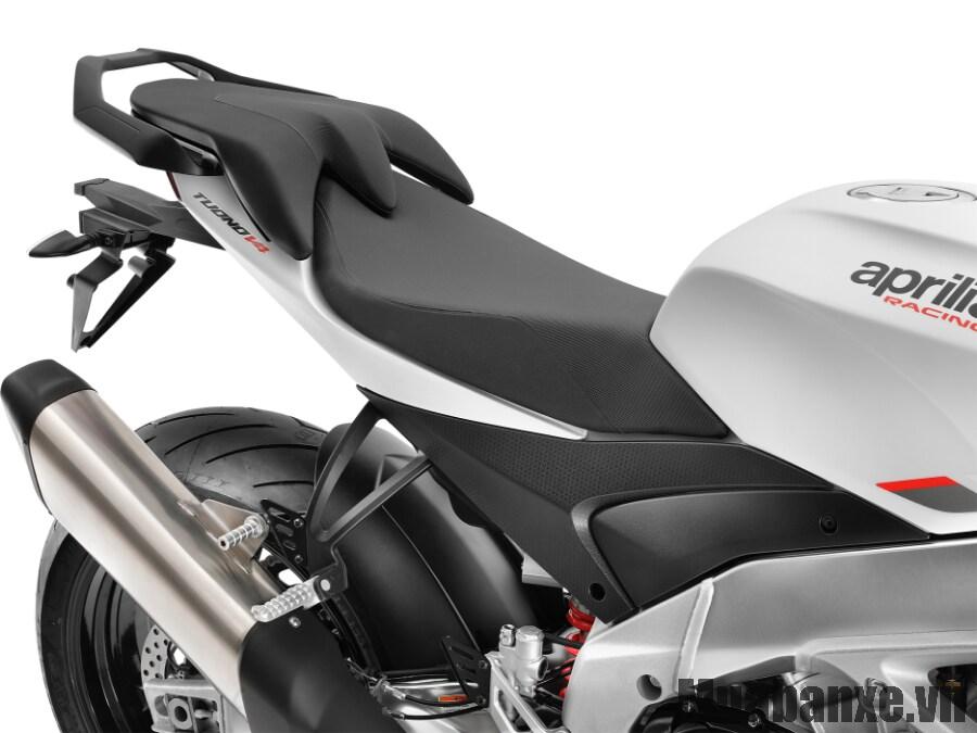 yen xe aprilia tuono v4