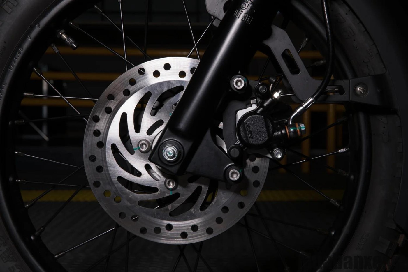 phanh xe datbike weaver 200
