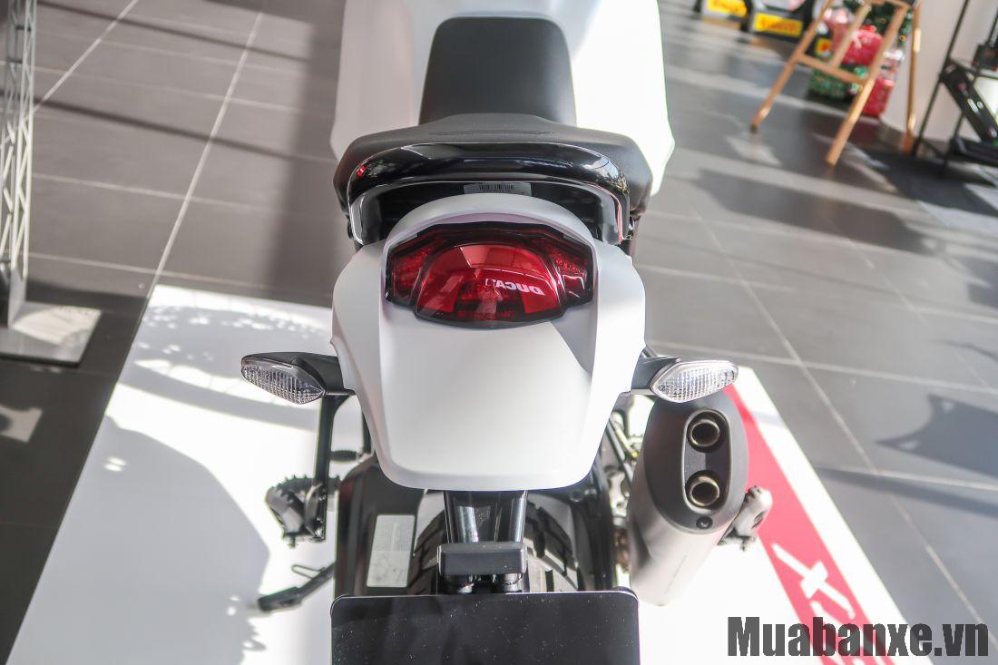 duoi xe ducati desertx