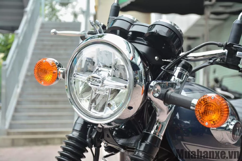 Thiết kế đầu xe Kawasaki W800