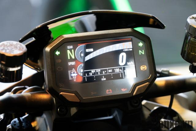 man hinh tren xe kawasaki z h2 tinbanxe vn
