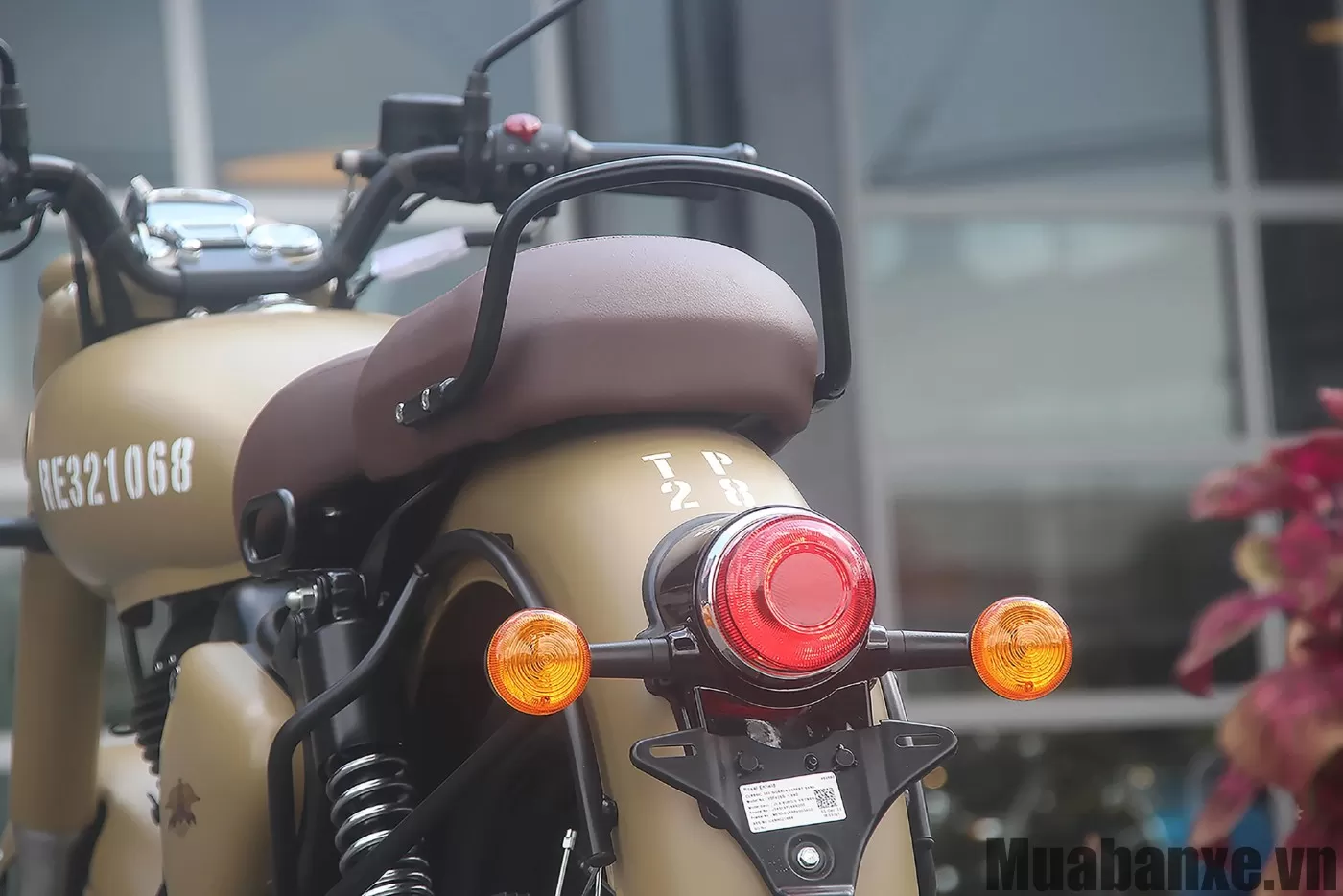 Thiết kế đuôi xe Royal Enfield Classic 350
