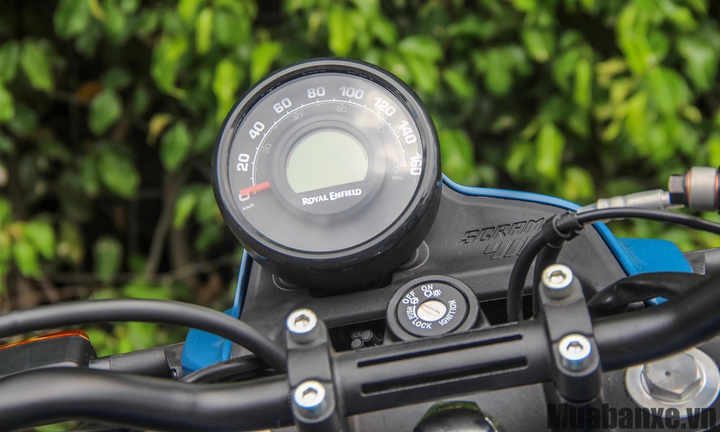 dong ho tren xe royal enfield scram 411