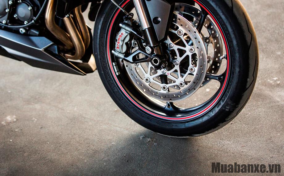 phanh xe triumph street triple